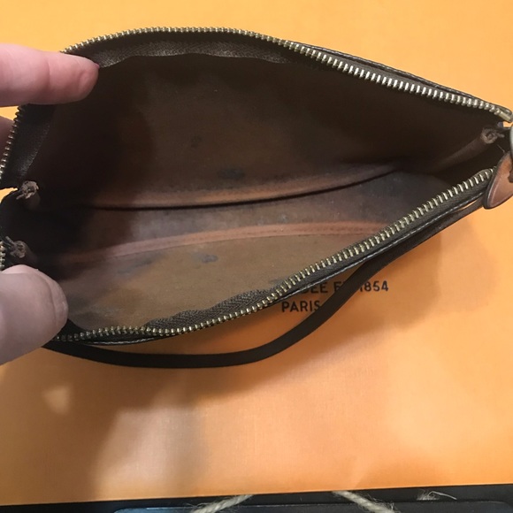 SOLD!!! Pochette Accessories - Picture 3 of 8